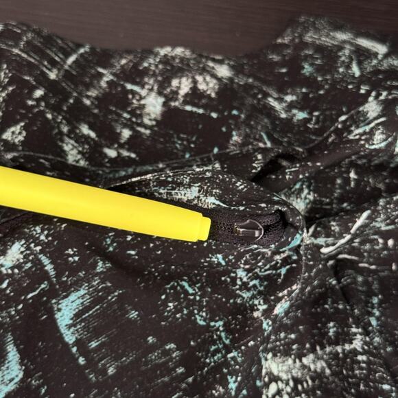 Lululemon Current State Board Shorts Mens 36 Swim Trunks Zip Pockets Beach Surf - Picture 7 of 12